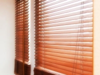 wood-venetian-blinds